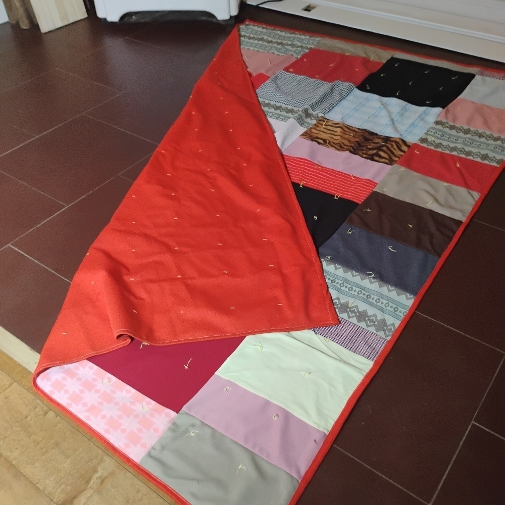 Vintage Handmade Patchwork Quilt –Colorful Scrap Fabric Throw Blanket, 62x89. G - Picture 7 of 9